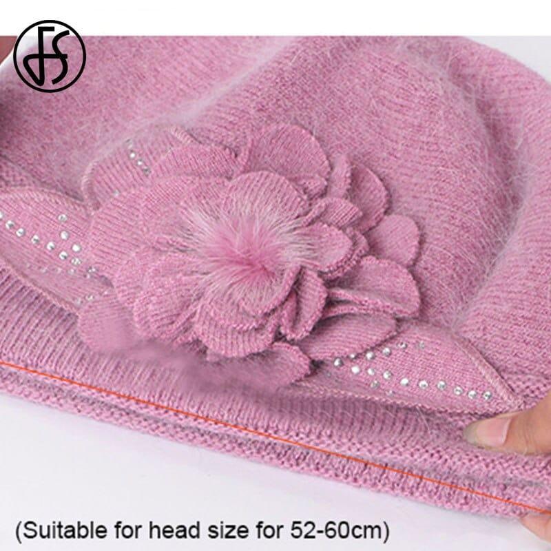 Bonnet pour femme originale avec fleurs tricotées - Adenbora