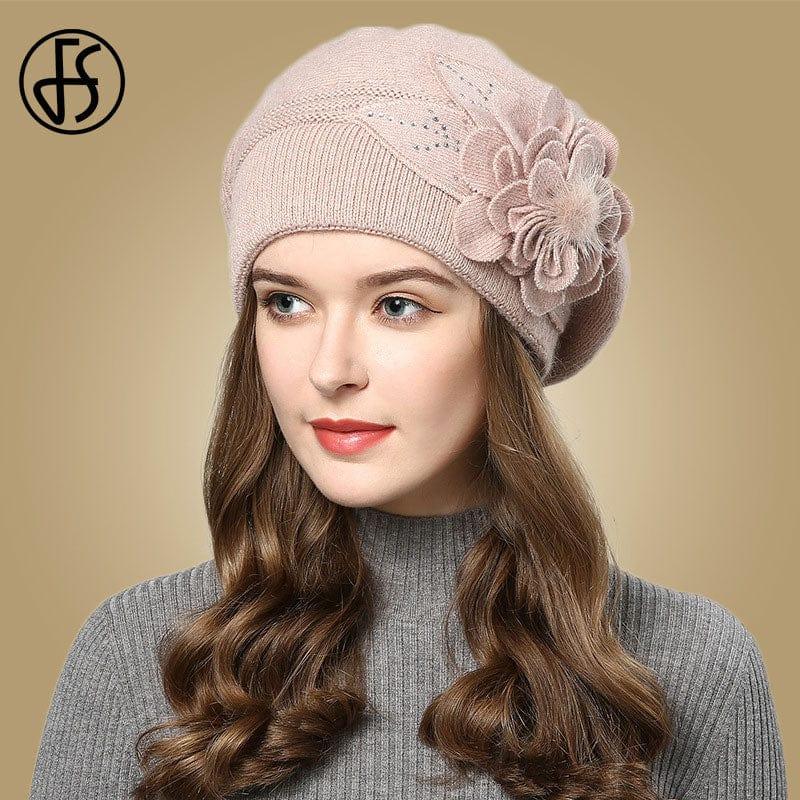 Bonnet pour femme originale avec fleurs tricotées - Adenbora